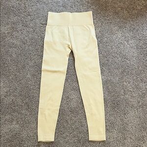 Elegant Cream High-Rise Leggings